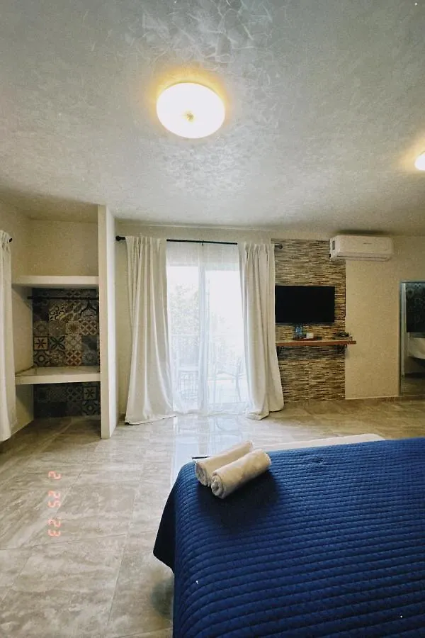 Hotel Awazul Bacalar 2*,  Mexiko