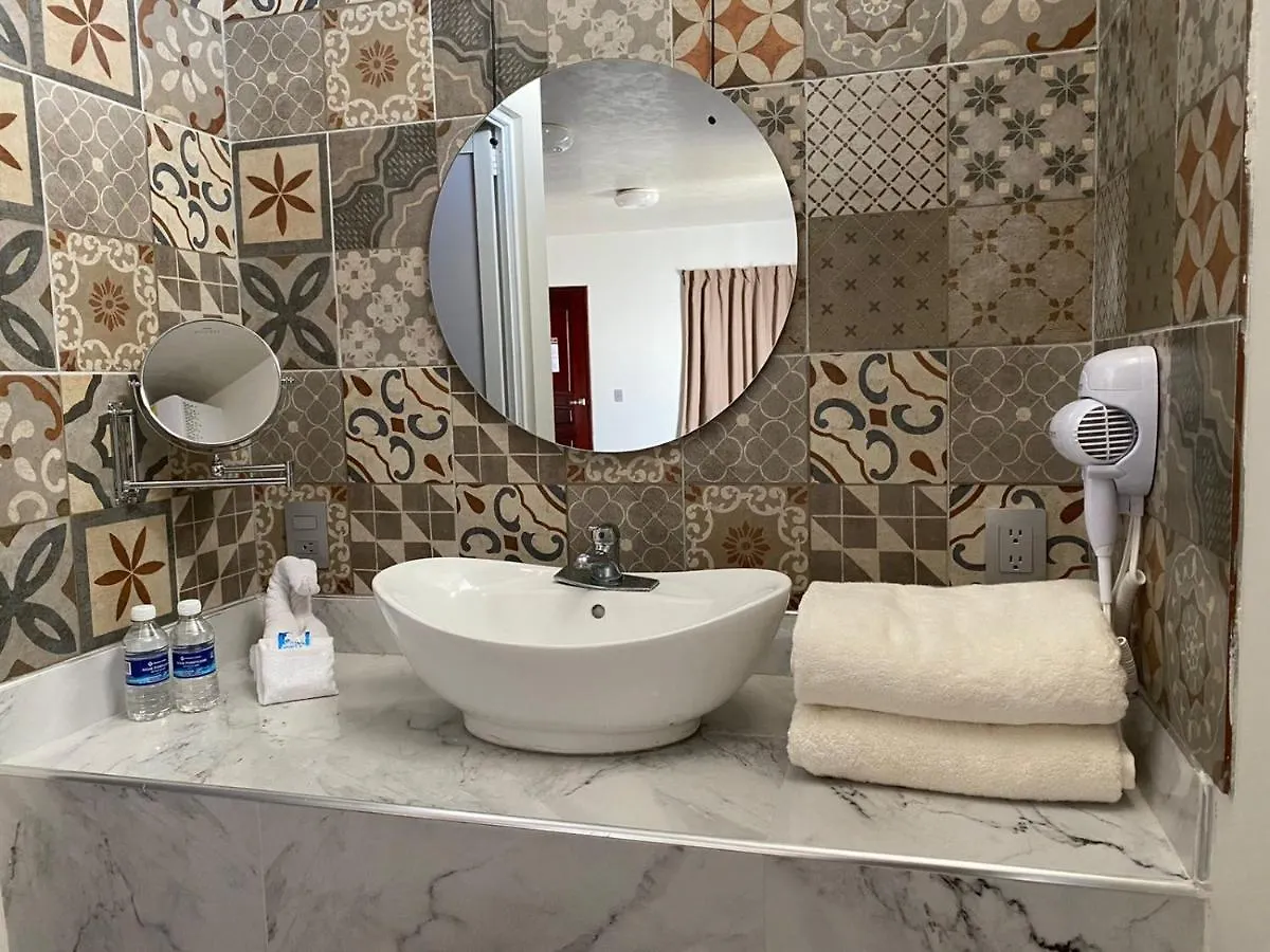 Hotel Awazul Бакалар
