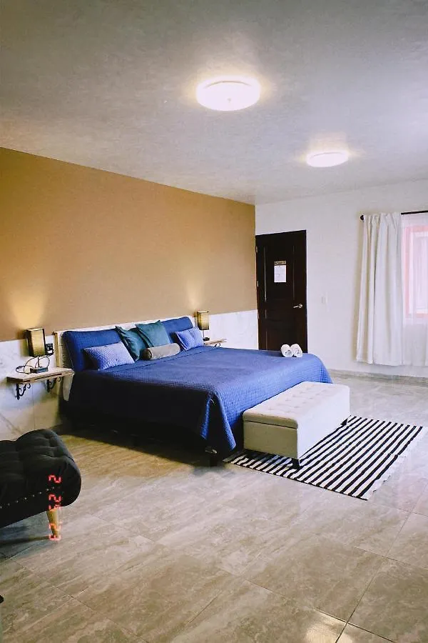 Hotel Awazul Бакалар