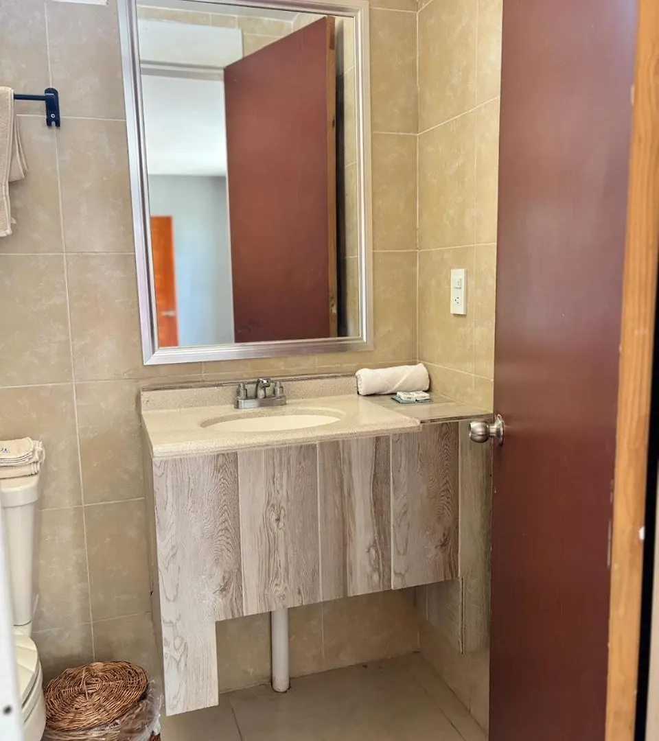 Hotel Awazul Бакалар