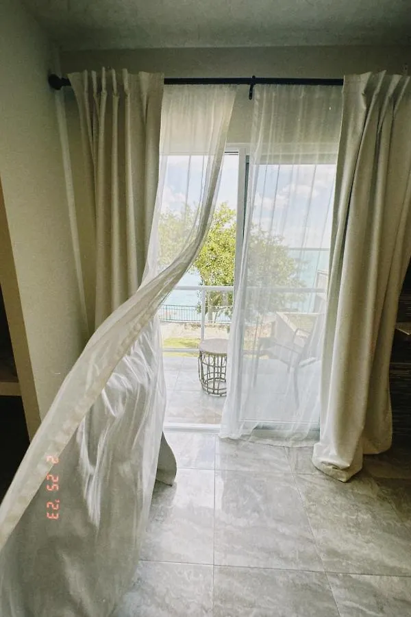 **  Hotel Awazul Bacalar México