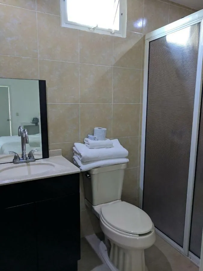 Hotel Awazul Bacalar 2*,  México